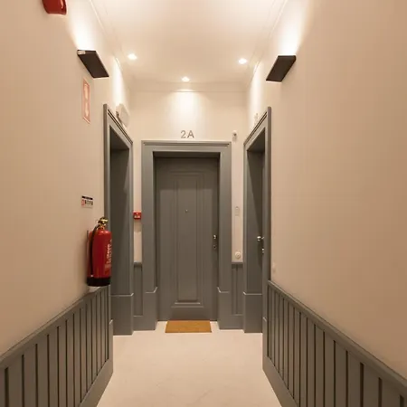 Flh Praca Rossio Elegant Flat Лиссабон